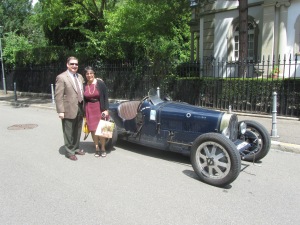 Consul General Evan G. Reade and his wife Mary Rose in front of their residence